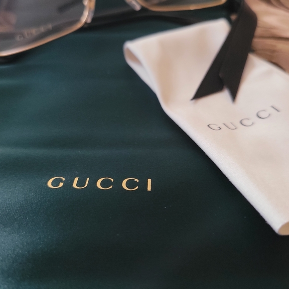 GUCCI GG1586O 001 Pre Owned Authentic Eyeglasses w/case and accessories - Picture 3 of 11